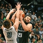 神戸ストークス、常勝ホームでまさかの敗戦　3人が5ファウルで退場、万事休す
