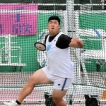 男子円盤投げ決勝　優勝した筑波大の山口翔輝夜