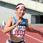 女子２年１００メートル決勝　優勝した神戸山手グローバルの西岡花菜