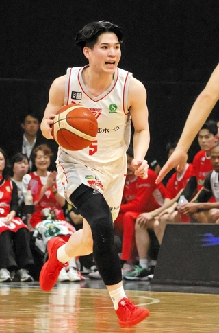 地元神戸に凱旋（がいせん）し、先発出場で存在感を示した千葉Ｊの瀬川＝８日、ジーライオンアリーナ神戸