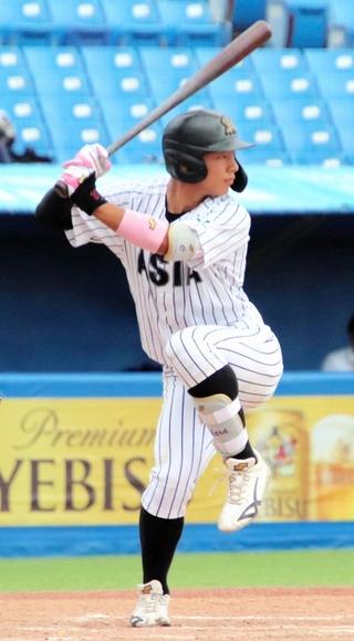 広島からドラフト１位で指名された亜大の山里宝（神戸国際大付出身、亜細亜大提供）