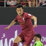 攻守で中盤を支える神戸の鍬先＝１４日、ノエビアスタジアム神戸