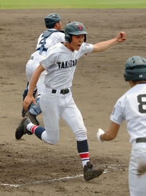 滝川第二・江端 6回に逆転二塁打 ｜18年春季近畿地区大会｜兵庫の高校