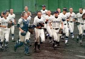 柏原 堅守で競り勝つ 鮮やか２併殺 １点守り抜く 19年兵庫大会 兵庫の高校野球 神戸新聞next