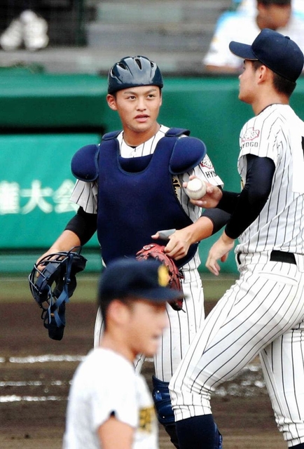 水上桂 タオル 第100回 甲子園出場記念 明石商業 ドラフト会議 明石商の水上、楽天が7位指名｜明石商｜兵庫の