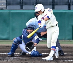 甲子園　神戸国際大学附属高校　神戸国際高校　野球部　グランドコート　グラコン　デサント　XOサイズ　美品です デサント 神戸国際高校 野球部 グランドコート Oサイズ