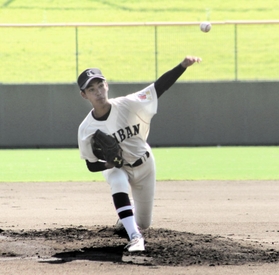 神戸国際大付-東播工　先発した東播工の是常＝姫路市ウインク