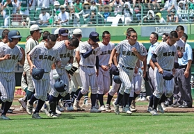 明石商、再び決勝の壁にはね返される 「史上最弱」と言われ奮起した