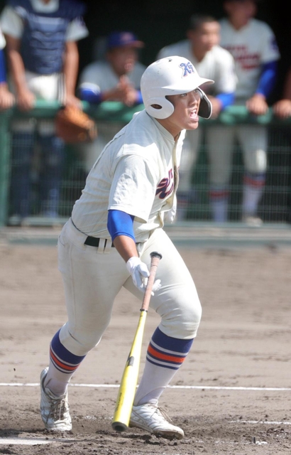 神戸国際大学附属高校甲子園出場モデルグラコン 第93回選抜高校野球 2回戦 神戸国際大付、終盤に意地 ／兵庫