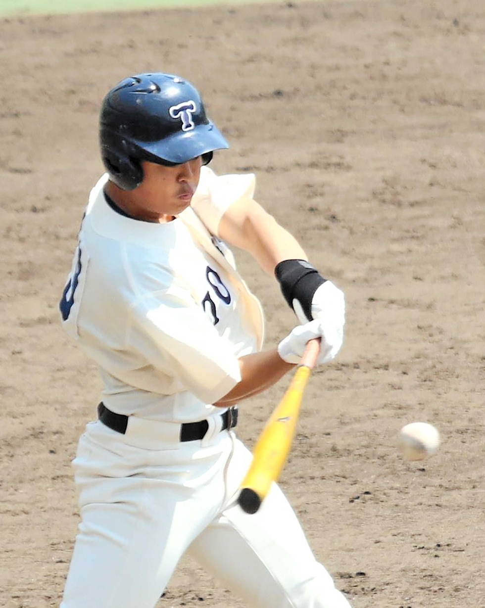 東洋大姫路が辛勝発進 1年瀬口、代打で決勝打 チームに刺激|高校野球