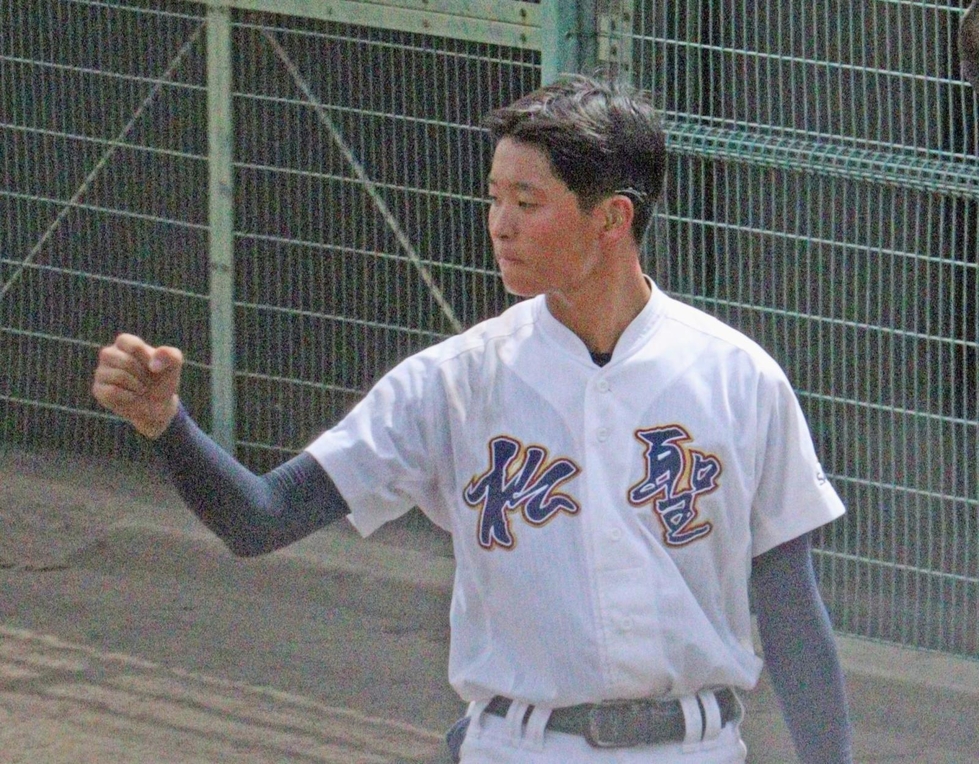 難聴と向き合った野球人生 三田松聖・白浜天晟投手 記者コラム＜緑陰