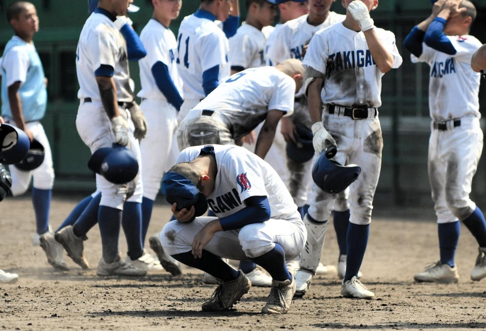 【高校野球】瀧川野球部史　兵庫・滝川高校 プロ注目の右腕、姿消す 滝川の新井主将、大粒の涙 打者でも高い能力