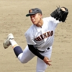 星陵－神港学園　８回無失点と好投した神港学園の寺田＝姫路市ウインク