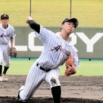 網干－長田　８安打で完封した網干のエース長久＝姫路市ウインク