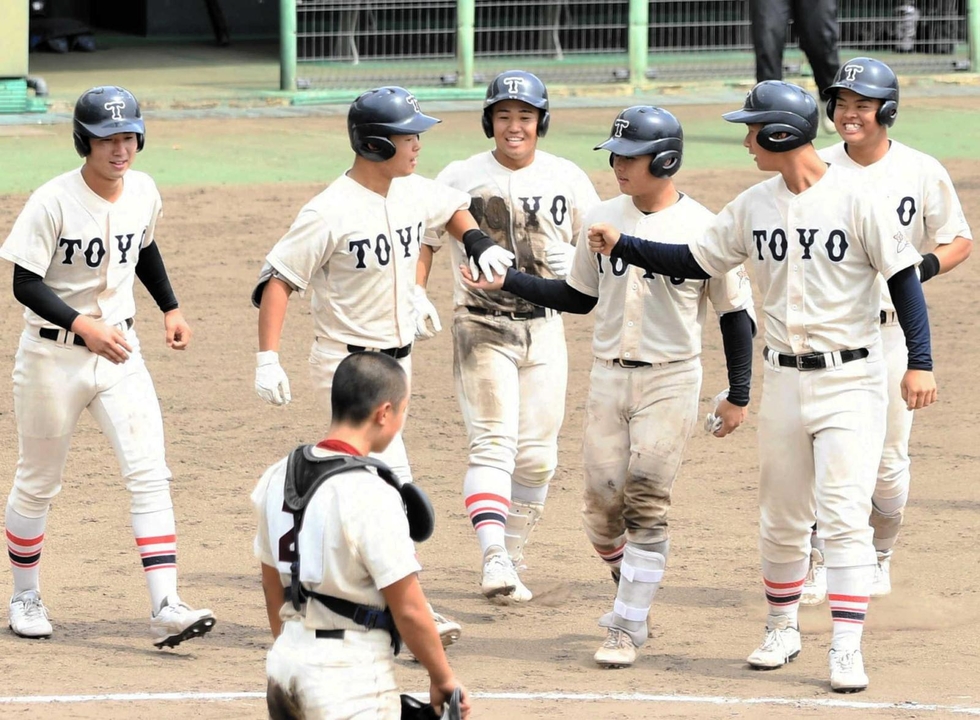 東洋大姫路、公式戦初出場の藤本が逆転サヨナラ弾 秋季県高校野球|高校