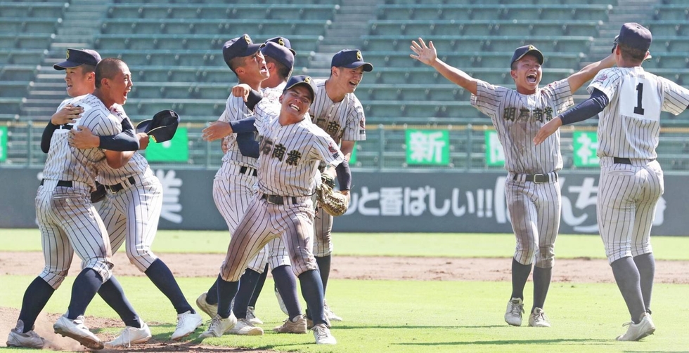 社は3年ぶり、明石商は2年ぶりの決勝進出 高校野球兵庫大会|高校野球