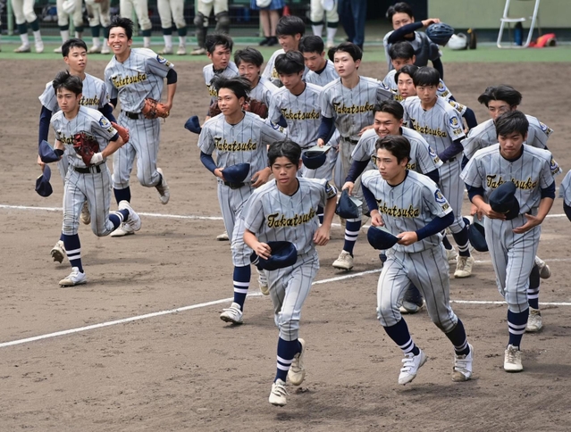 高校野球 篠山鳳鳴ー神戸高塚 1回戦｜写真集｜兵庫の高校野球｜神戸新聞NEXT