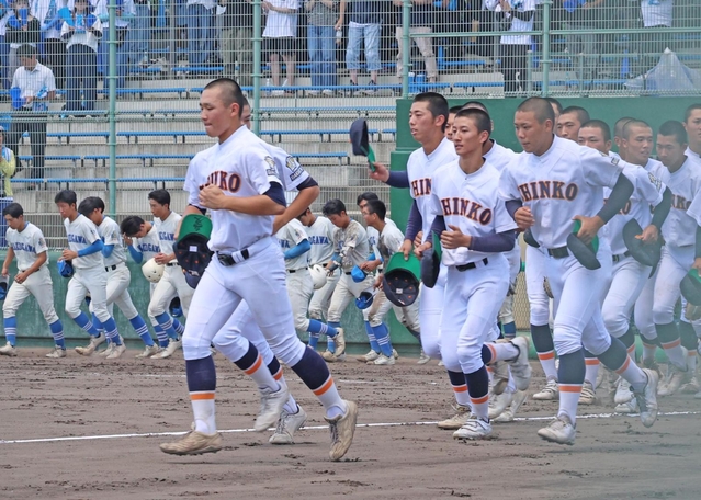 25年兵庫大会4回戦 加古川西-神港学園｜写真集｜兵庫の高校野球