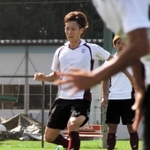 桃山学院大との練習試合でボランチに入った神戸の前田