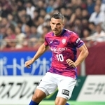 Ｊリーグ公式戦に初出場した神戸のＦＷポドルスキ＝ノエビアスタジアム神戸（撮影・風斗雅博）