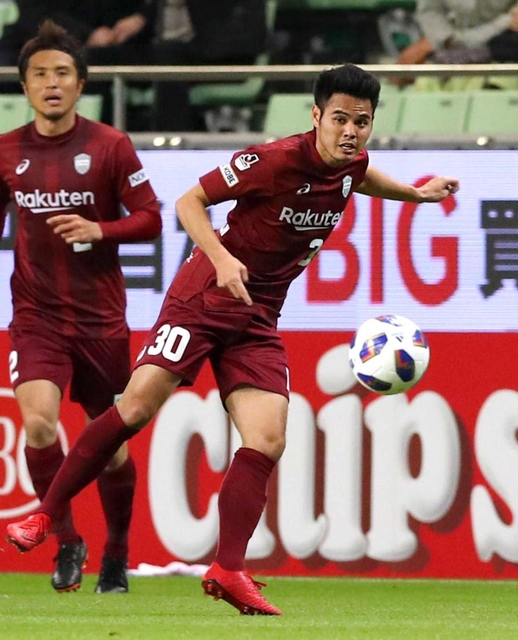 ７日の長崎戦で先発出場した神戸のティーラトン選手。さらなる活躍が期待される＝神戸市兵庫区御崎町１、ノエビアスタジアム神戸（撮影・吉田敦史）