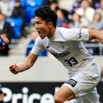 神戸-大阪　後半９５分、ゴールを決め喜ぶ神戸の大槻（撮影・斎藤雅志