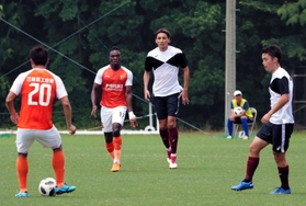 Ｊ１神戸に新加入したＤＦ大崎。デビュー戦で無難な動きを見せた