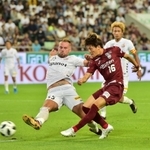 後半１４分、ゴール左からシュートを放つＭＦ古橋＝ノエスタ神戸（撮影・中西大二）