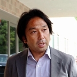 Ｊ１神戸のＤＦ高橋峻希の処分を発表する栗原圭介強化部長＝１２日午後、神戸市西区、いぶきの森球技場