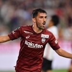 神戸-名古屋　前半、先制のゴールを決めた神戸のビジャ＝ノエビアスタジアム神戸（撮影・秋山亮太）