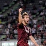 神戸-北九州　後半、神戸はサンペールが来日初ゴールを挙げ、４-０とリードを広げる（撮影・後藤亮平）