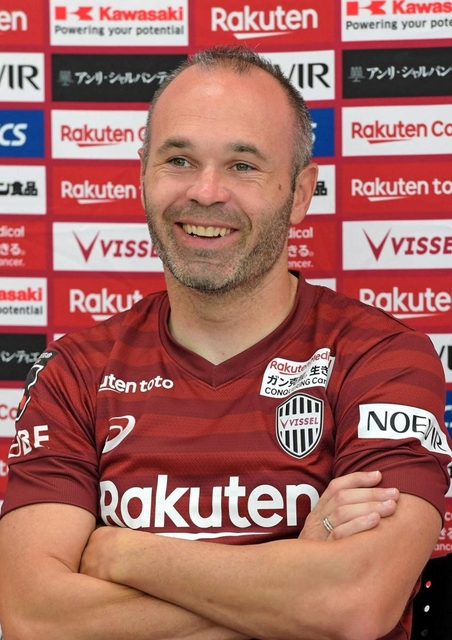 「できるだけリーグの上位で終えたい」。残りシーズンの決意を語る神戸のイニエスタ＝神戸市西区、いぶきの森球技場（撮影・後藤亮平）