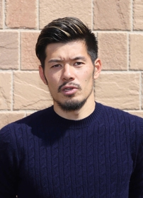 神戸から日本代表に選出され、報道陣に対応する山口（撮影・吉田敦史）