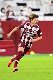 古巣との対決に意欲を燃やす神戸の藤本＝９月30日、ノエビアスタジアム神戸