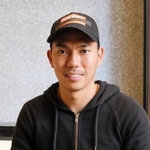 １６年間過ごした神戸を離れる直前に心境を語ったＦＷ小川慶治朗＝神戸市内