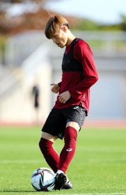 昨季チーム最多の12得点を挙げ、今季も期待が懸かる神戸の古橋＝沖縄市のタピック県総ひやごんスタジアム（Ｃ）ＶＩＳＳＥＬ　ＫＯＢＥ