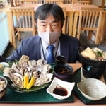 室津産カキをふんだんに使った「牡蠣ざんまい定食」＝山城の郷