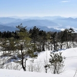 空気が澄んでいると、遠方の山並みまで見渡せる