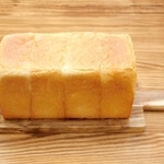 看板商品の「香住鶴あまざけ食パン」