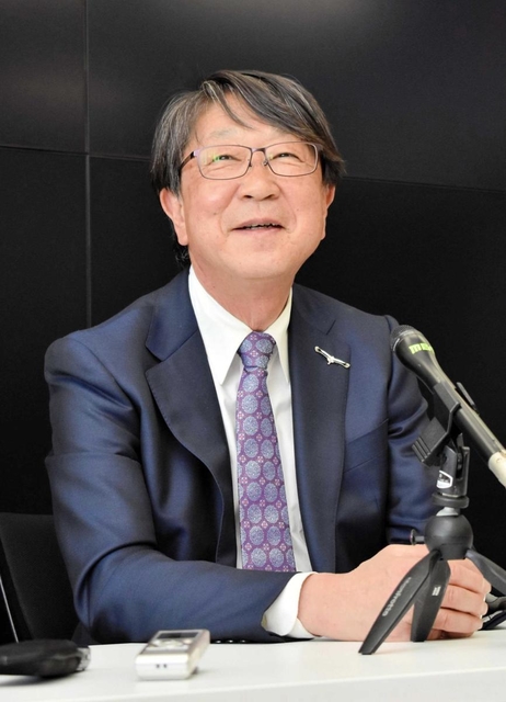 豊岡市長を担ってきた２０年間を振り返る中貝宗治氏＝豊岡市役所