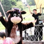 ＤＪとしても活動する伊藤達巧さん＝今年６月、香美町村岡区大笹