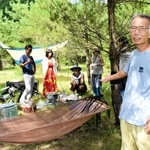 キャンプ場を整備した川見健治さん＝豊岡市出石町奥山