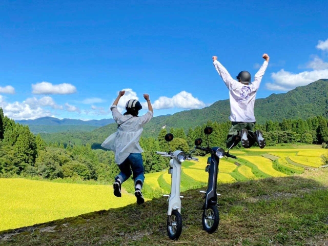日本の棚田百選に認定されている「うへ山の棚田」＝今年９月、香美町小代区貫田（香美町小代観光協会提供）