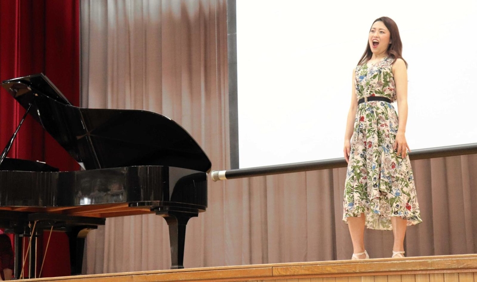 神戸新聞next 但馬 歌劇 椿姫 郷里で公演 養父出身のオペラ歌手中川郁文さん 楽しい時間共有したい