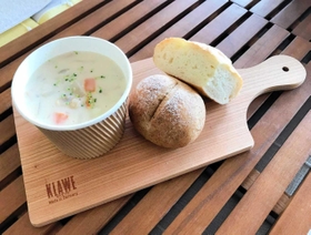 「ヅッカ」の「パン・スープセット」（ハチ北観光協会提供）＝香美町村岡区大笹