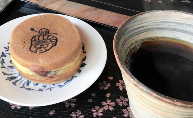 「おばあの根性焼き」＝新温泉町湯