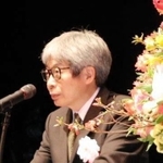 式辞を述べる平田オリザ学長＝芸術文化観光専門職大学