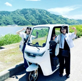 中の島を巡る観光客（たびぞう提供）
