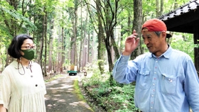 藤原博文さん（右）と河合美智子さん