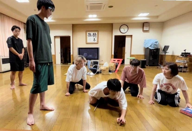 「地獄変」の稽古風景（遊学生提供）